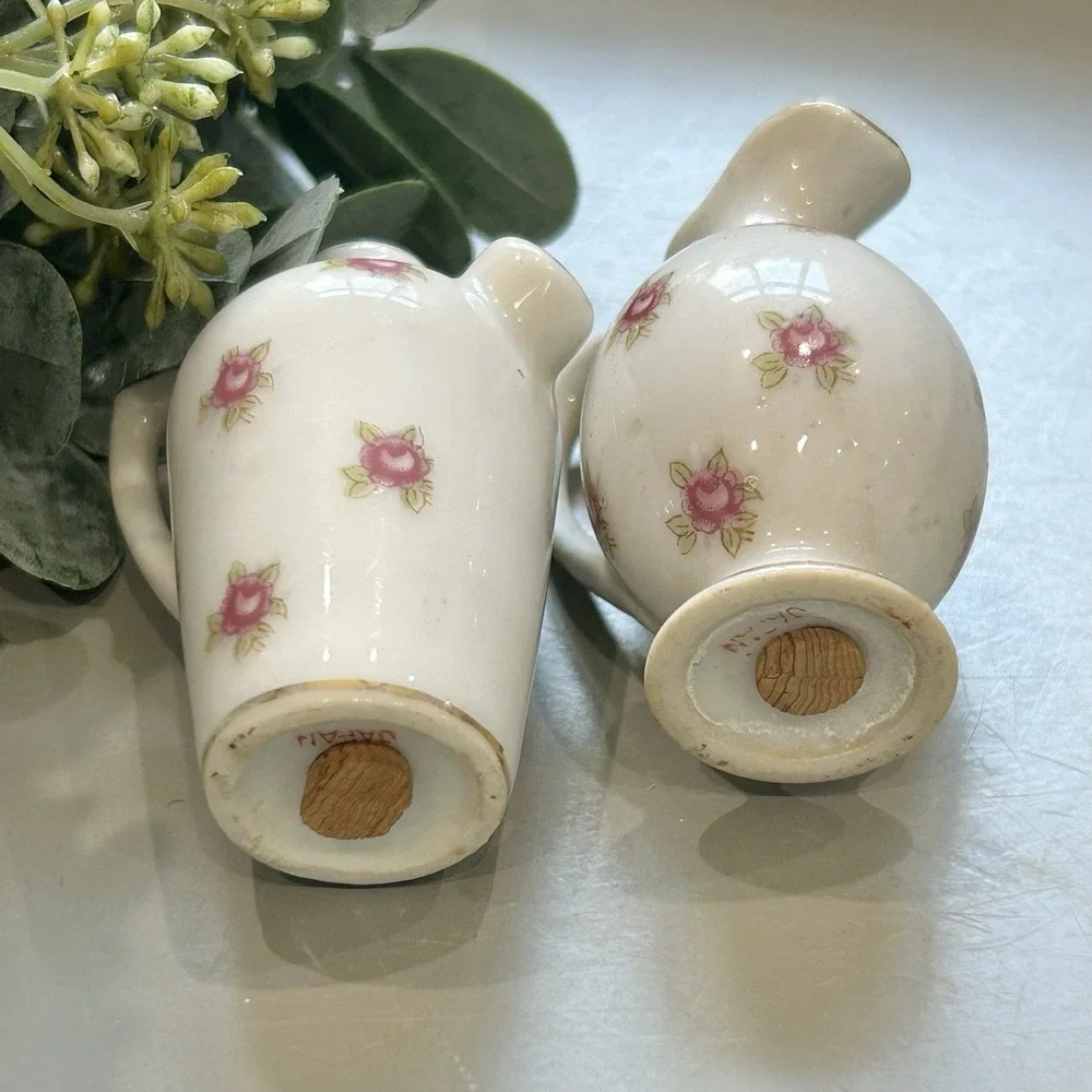 1947‎ Vintage Ceramic Watering Jug Salt & Pepper Shakers Japan Gilded Floral